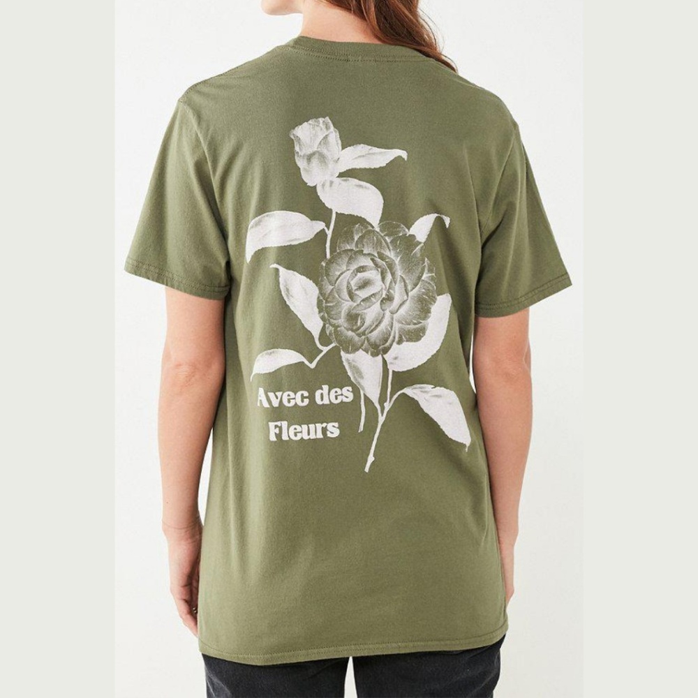 SOLD! URBAN OUTFITTERS AVEC FLEURS GRAPHIC T-SHIRT - Picture 7 of 7